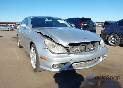 2007 Mercedes-Benz Cls 550 z USA, uszkodzony, nr VIN WDDDJ72X47A114286